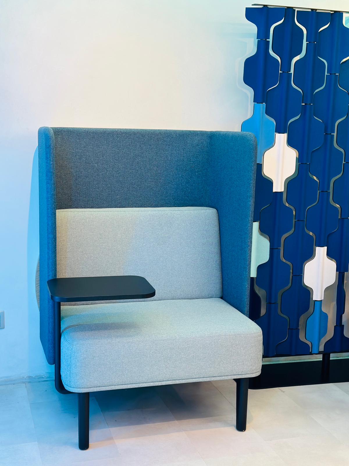 Lexta – Club Privacy Chair