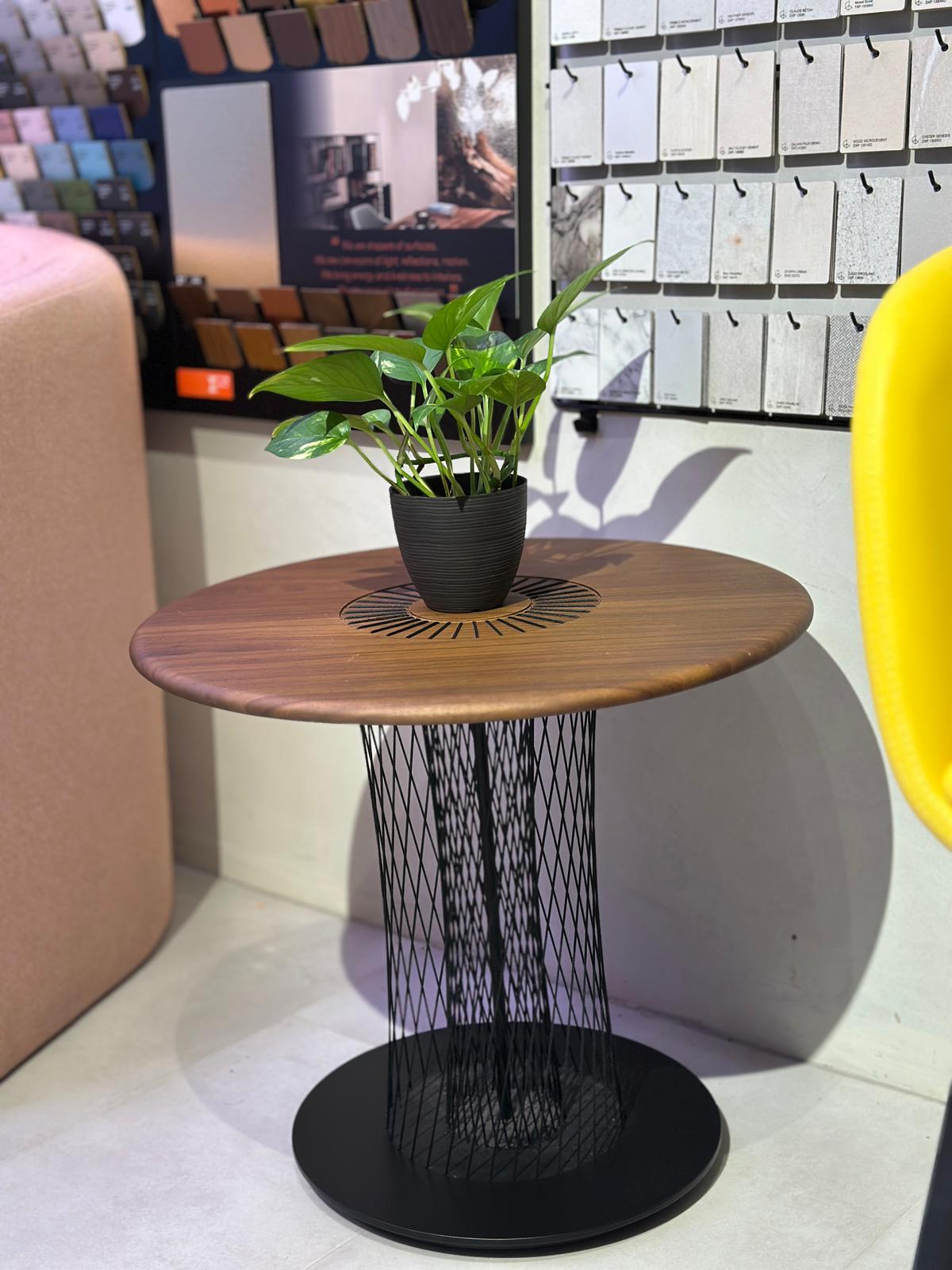 Walter Knoll – Vladi Side Table