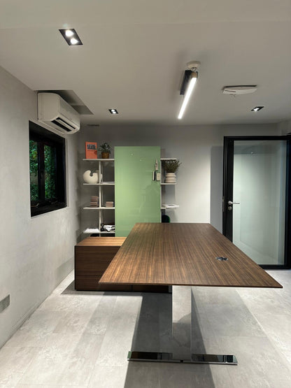 Walter Knoll – EXEC-V HAT Table