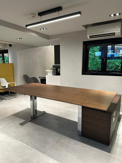 Walter Knoll – EXEC-V HAT Table